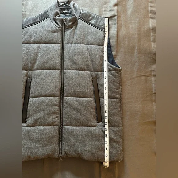 Vince Vest Zip Grey Quilted Puffer Lamb Leather & Wool Medium (M) - Picture 7 of 8